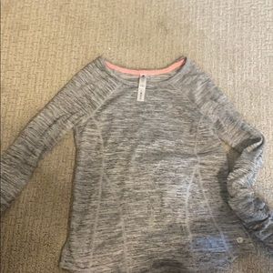 A Longsleeve Athetic/Casual Top